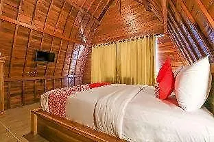 Lilis Aksito Akusara Gasthof Canggu